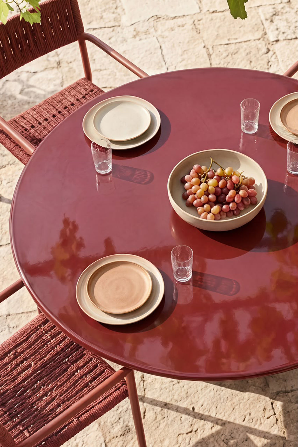 Al fresco dining table