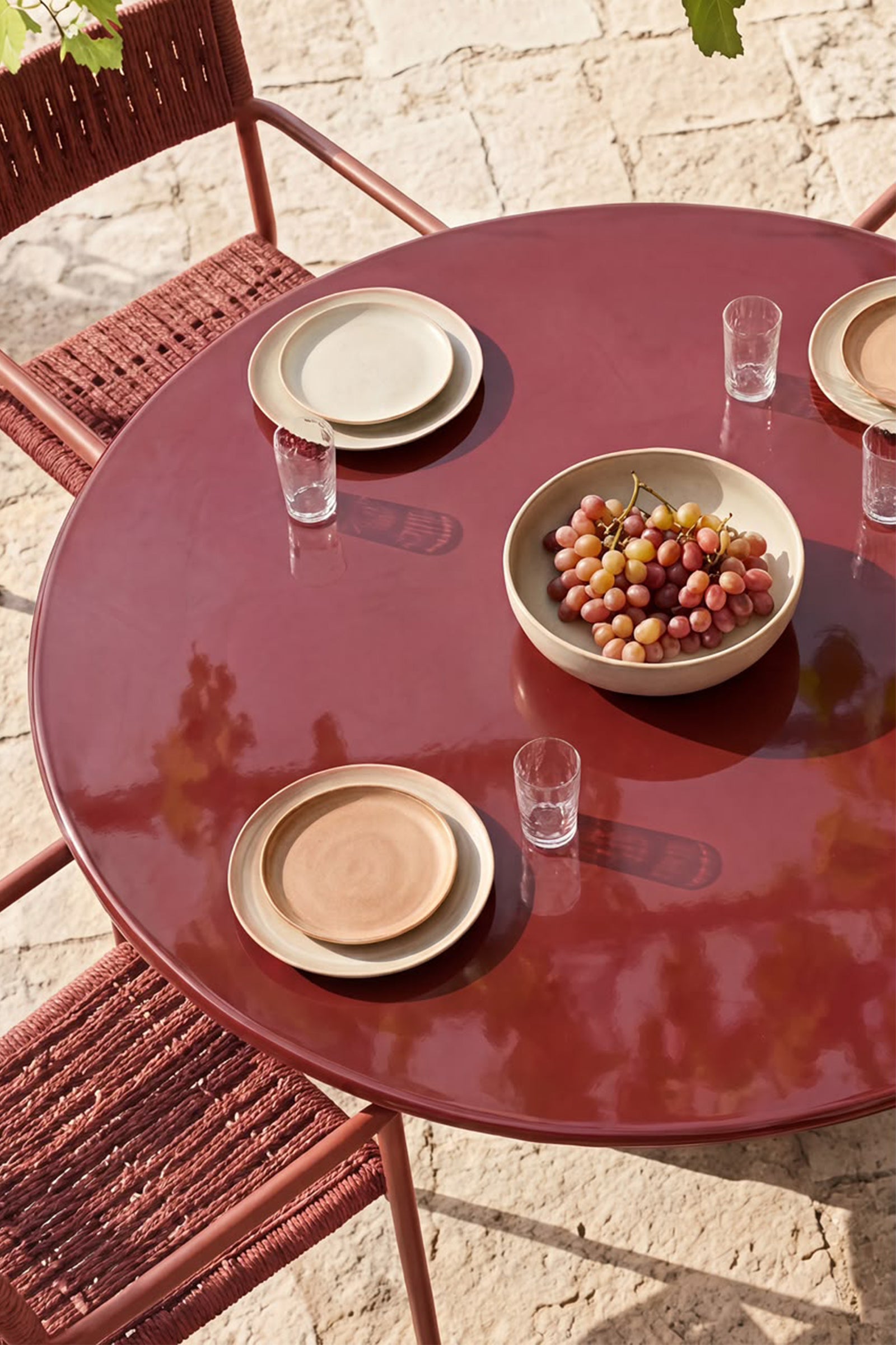Al fresco dining table